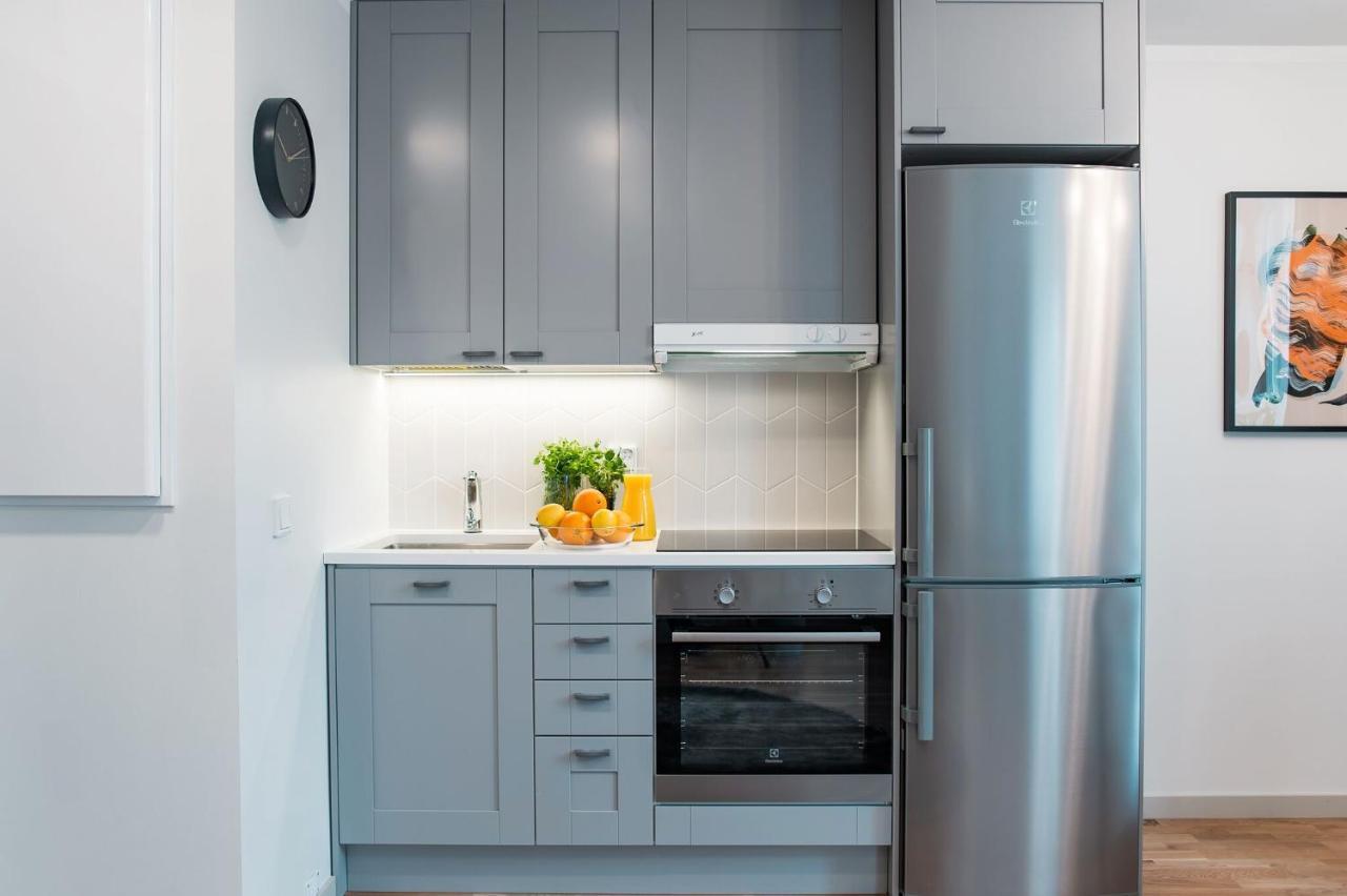Forenom Serviced Apartments Helsinki Toeoeloe Bagian luar foto