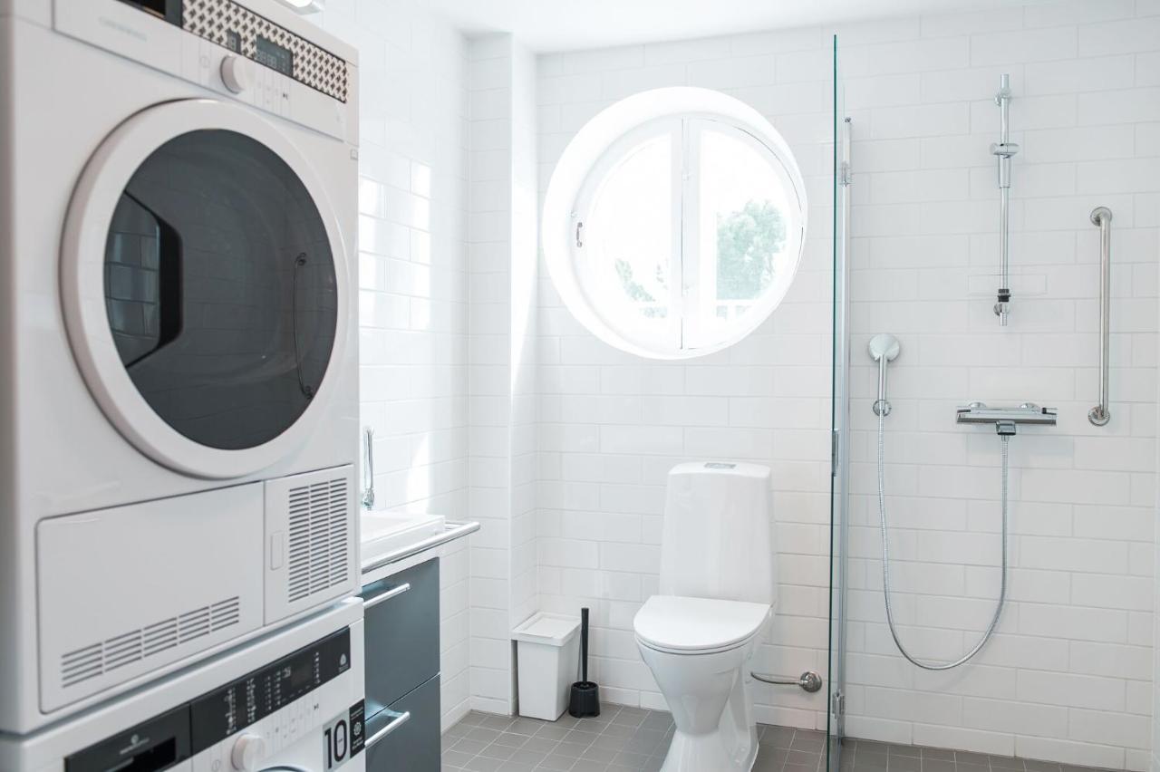 Forenom Serviced Apartments Helsinki Toeoeloe Bagian luar foto