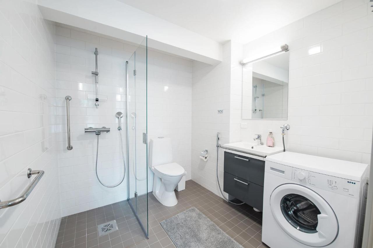 Forenom Serviced Apartments Helsinki Toeoeloe Bagian luar foto