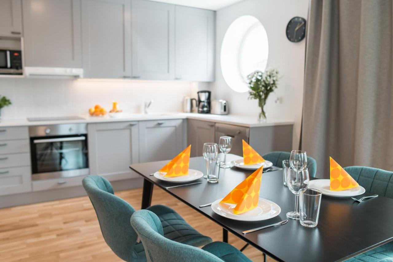 Forenom Serviced Apartments Helsinki Toeoeloe Bagian luar foto